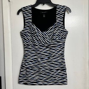 White House Black Market sleeveless blouse tiered layered sweetheart neck sz S